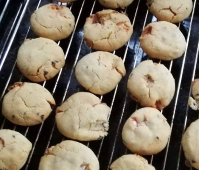 No Frills Chocolate Chip Cookies Kit.